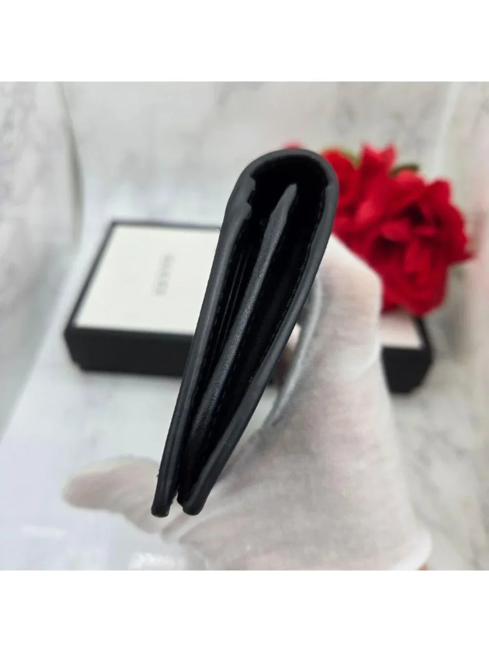 Gucci Wallet GG Marmont Silver Black